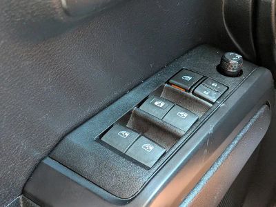 2020 Toyota Tacoma 2WD — photo 22 view