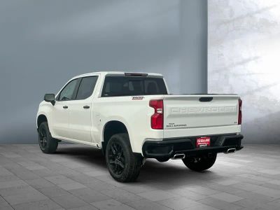 2026 Chevrolet Silverado 1500 - Photo 4
