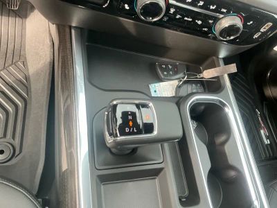 2026 Chevrolet Silverado 1500 - Photo 13