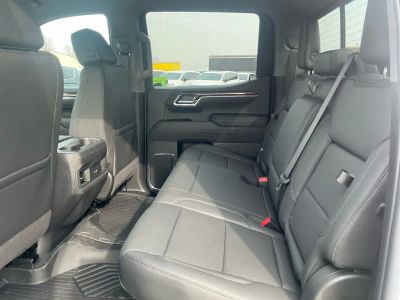 2026 Chevrolet Silverado 1500 - Photo 17