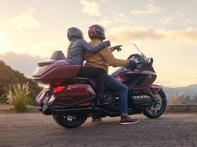 2025 Honda Gold Wing Tour 50th Anniversary - Photo 20