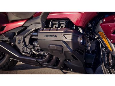 2025 Honda Gold Wing Tour 50th Anniversary - Photo 12
