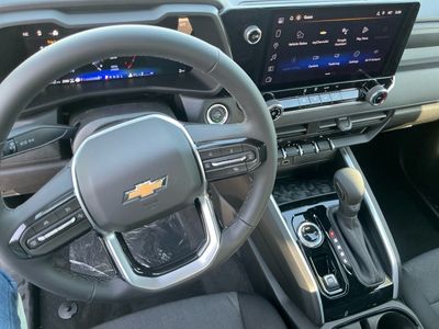 2026 Chevrolet Colorado — photo 15 view