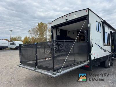 2023 Forest River RV Vengeance Rogue - Photo 8