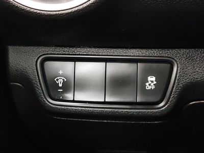 2024 Kia Forte - Photo 13