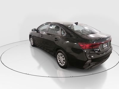 2024 Kia Forte - Photo 5