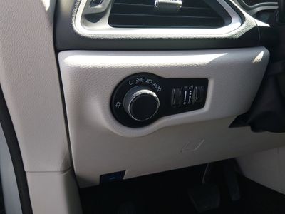 2024 Chrysler Voyager - Photo 13