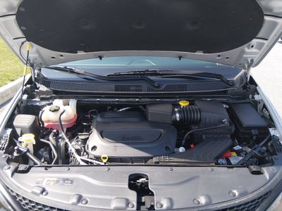 2024 Chrysler Voyager - Photo 9
