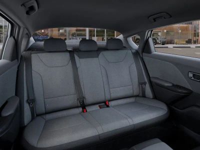 2025 Kia K4 — photo 16 view
