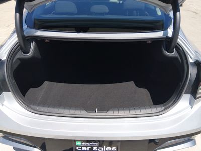2025 Hyundai Sonata - Photo 11