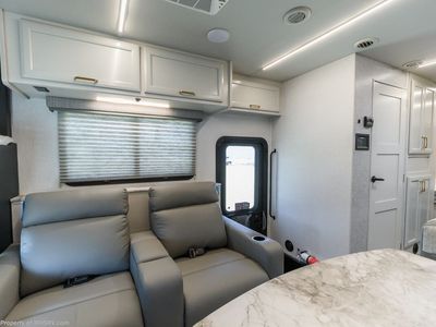 2025 Fleetwood Altitude - Photo 8