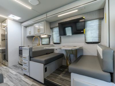 2025 Fleetwood Altitude - Photo 12