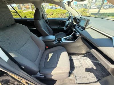 2020 Toyota RAV4 - Photo 40