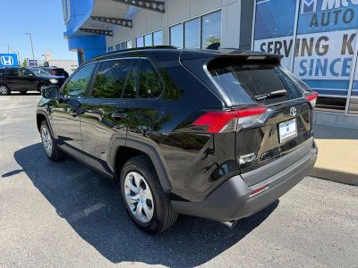 2020 Toyota RAV4 - Photo 13