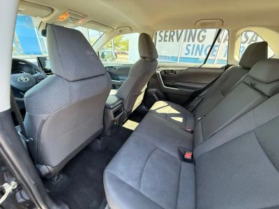 2020 Toyota RAV4 - Photo 28