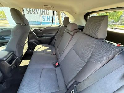 2020 Toyota RAV4 - Photo 8