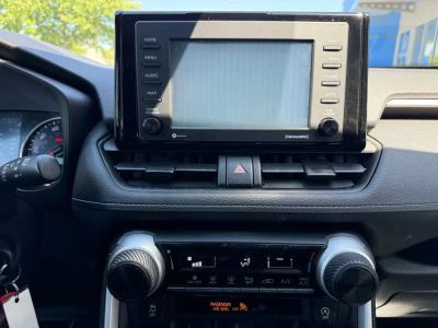 2020 Toyota RAV4 - Photo 23