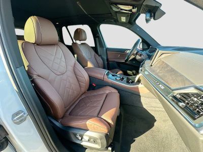 2026 BMW X5 — photo 23 view