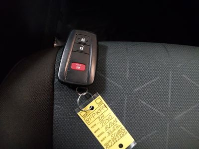 2024 Toyota RAV4 - Photo 15
