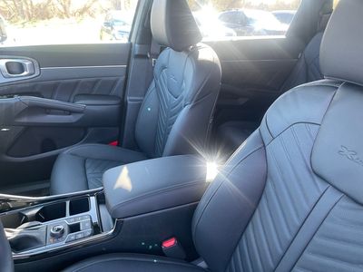 2026 Kia Sorento — photo 9 view