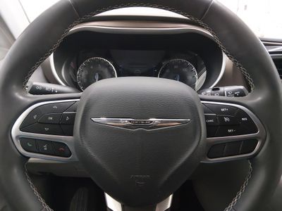 2022 Chrysler Voyager - Photo 12