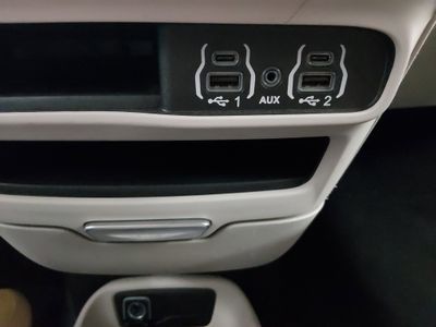 2022 Chrysler Voyager - Photo 19