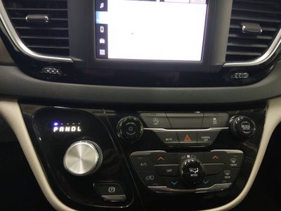 2022 Chrysler Voyager - Photo 20