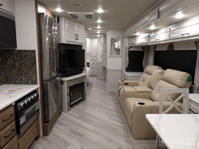 2026 Fleetwood Bounder - Photo 5