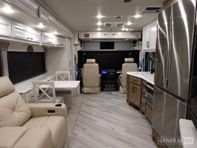 2026 Fleetwood Bounder - Photo 6