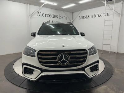 2026 Mercedes-Benz GLS - Photo 2