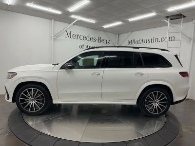 2026 Mercedes-Benz GLS - Photo 4