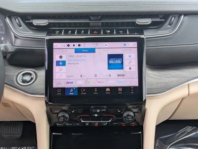 2025 Jeep Grand Cherokee — photo 21 view