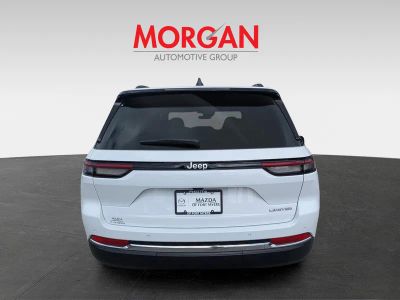 2025 Jeep Grand Cherokee — detail view
