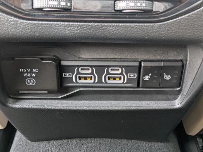 2025 Jeep Grand Cherokee — photo 17 view