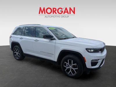 2025 Jeep Grand Cherokee — side profile view