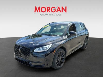 2023 Lincoln Corsair — photo 8 view