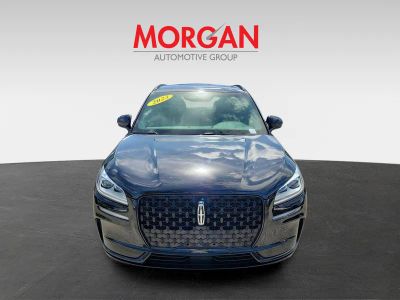 2023 Lincoln Corsair — side profile view