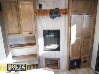 2024 Forest River RV Cherokee Black Label - Photo 10
