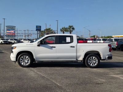 2023 Chevrolet Silverado 1500 - Photo 2