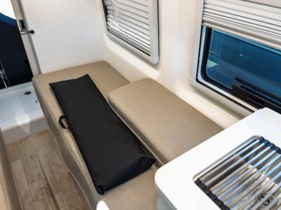 2027 Thor Motor Coach SANCTUARY — photo 10 view