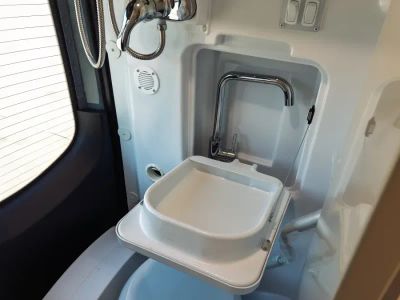 2027 Thor Motor Coach SANCTUARY — photo 15 view