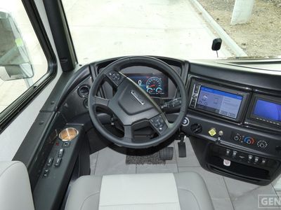 2026 Fleetwood Discovery LXE - Photo 9