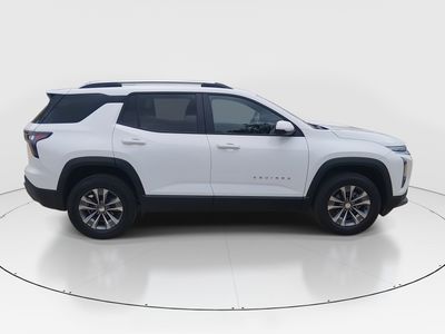 2025 Chevrolet Equinox — photo 8 view
