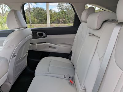 2026 Kia Sorento — photo 16 view