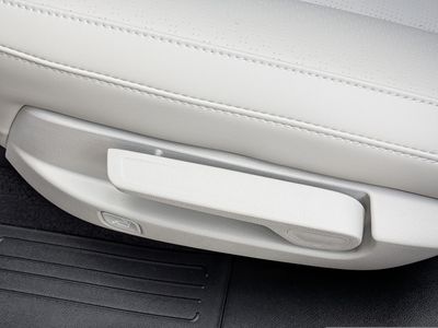 2026 Kia Sorento — photo 17 view