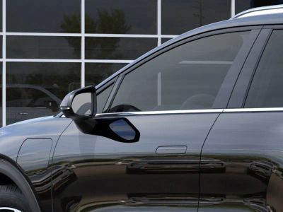 2026 Chevrolet Equinox EV — photo 12 view