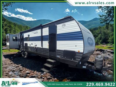 2025 Forest River Cherokee Wolf Den 306MM — front three-quarter view