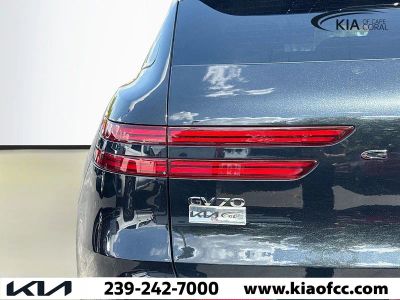 2025 Genesis GV70 — photo 10 view