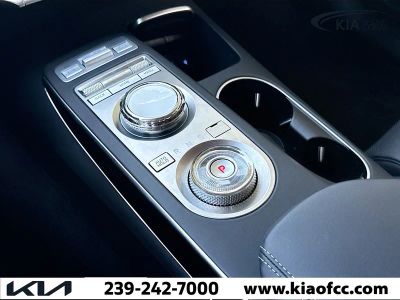 2025 Genesis GV70 — photo 27 view