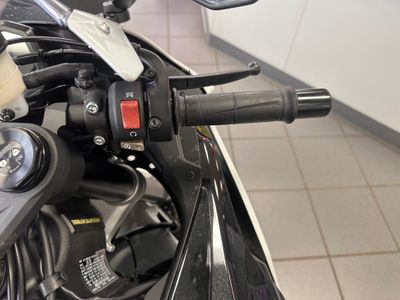 2026 Kawasaki Ninja ZX-6R - Photo 7